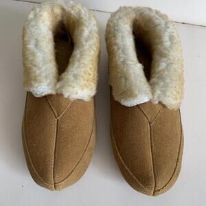 Guide Gear Women's Indoor/Outdoor Slippers Size 6 Hard Sole Lined Booties